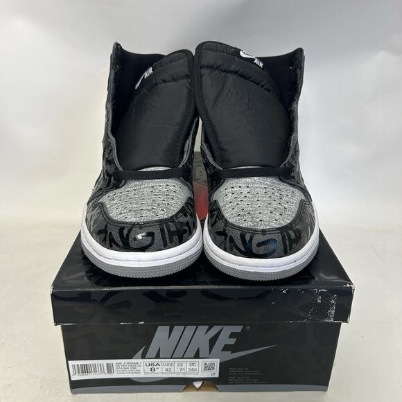 Athletic_Shoes